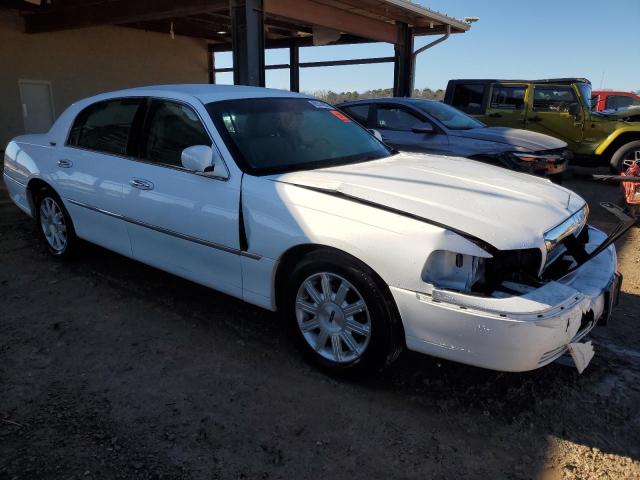 Photo 4 from auction – 2011 LINCOLN TOWN CAR S with VIN 2LNBL8CV4BX760776