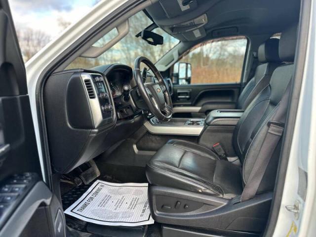 Photo 9 from auction – 2016 CHEVROLET SILVERADO with VIN 1GC4K0C87GF263042