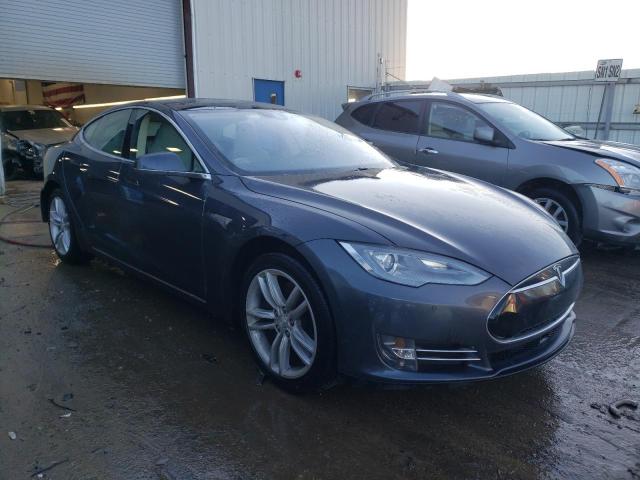 Photo 4 from auction – 2015 TESLA MODEL S 85 with VIN 5YJSA1H18FF081137