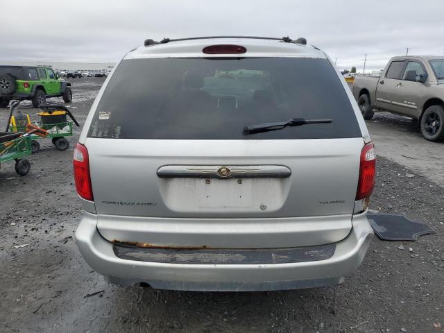 Photo 6 from auction – 2005 CHRYSLER TOWN & COU with VIN 2C4GP54L75R497833