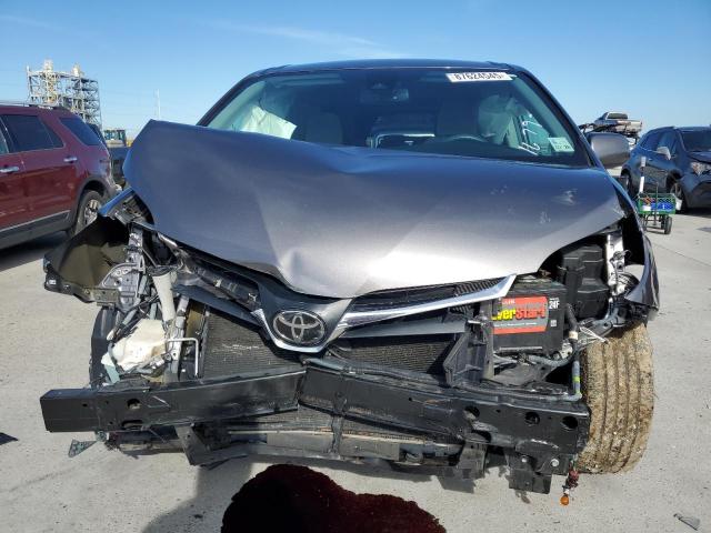 Photo 5 from auction – 2018 TOYOTA SIENNA LE with VIN 5TDKZ3DC6JS941679