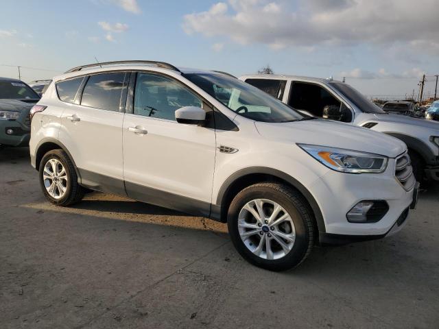 Photo 4 from auction – 2017 FORD ESCAPE SE with VIN 1FMCU0GD4HUC88101