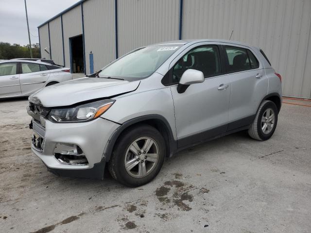 CHEVROLET TRAX LS 2020 with VIN 3GNCJKSBXLL300728 - Photo from auction