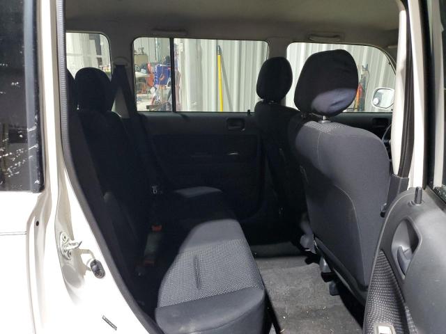 Photo 11 from auction – 2005 TOYOTA SCION XB with VIN JTLKT324054020769