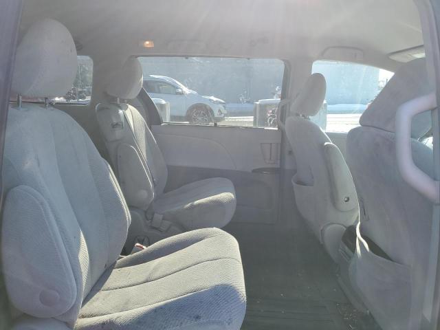 Photo 11 from auction – 2011 TOYOTA SIENNA LE with VIN 5TDKK3DC5BS158424
