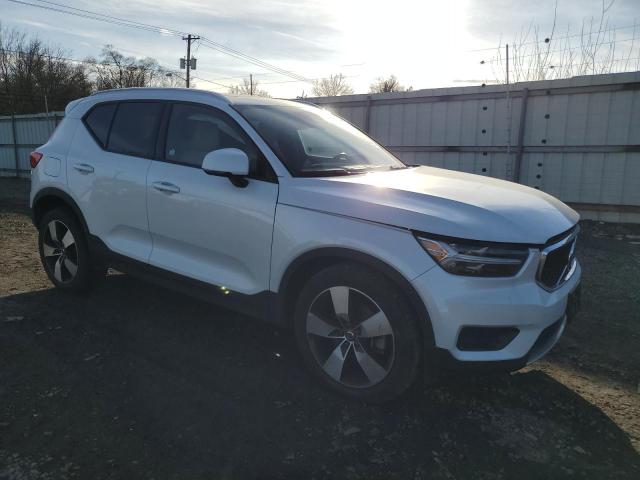 Photo 4 from auction – 2022 VOLVO XC40 T5 MO with VIN YV4162UK4N2650324