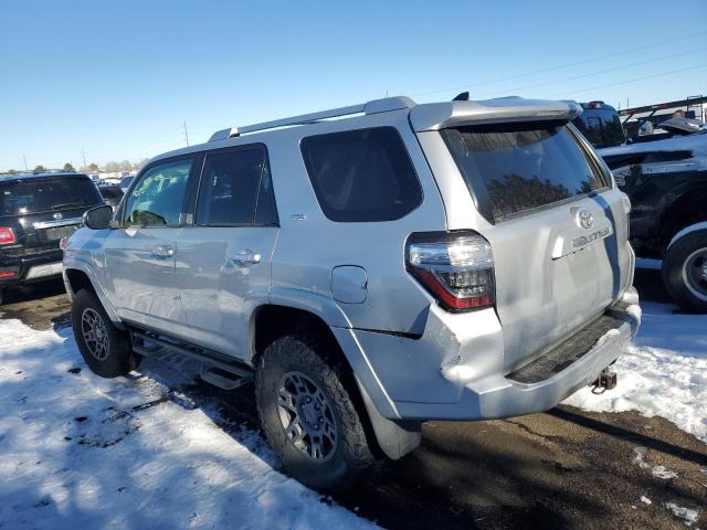 Photo 2 from auction – 2016 TOYOTA 4RUNNER SR with VIN JTEBU5JR1G5388663