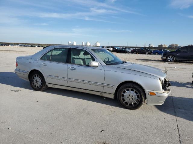 Zdjęcie 4 z aukcji – 2001 MERCEDES-BENZ E 320 z VIN WDBJF65J61B299960