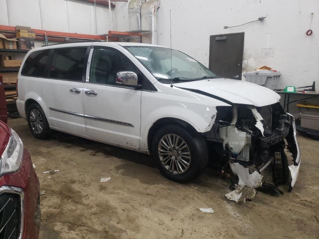 Photo 4 from auction – 2014 CHRYSLER TOWN & COU with VIN 2C4RC1CG8ER277960