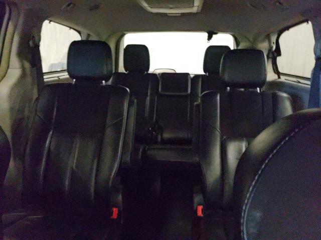 Photo 10 from auction – 2016 CHRYSLER TOWN & COU with VIN 2C4RC1GG8GR158402