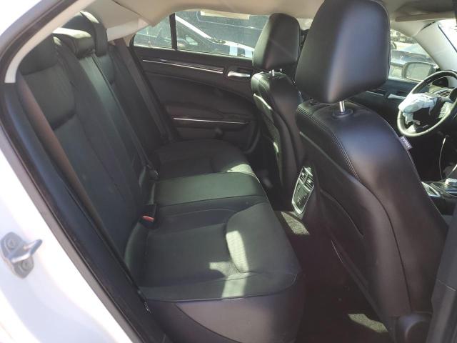 Photo 10 from auction – 2018 CHRYSLER 300 LIMITE with VIN 2C3CCAEG6JH120113
