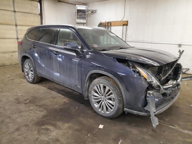 Photo 4 from auction – 2021 TOYOTA HIGHLANDER with VIN 5TDEBRCHXMS026663