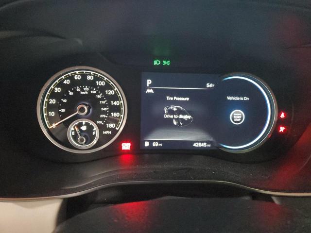 Photo 9 from auction – 2022 GENESIS G70 BASE with VIN KMTG54TE4NU098837