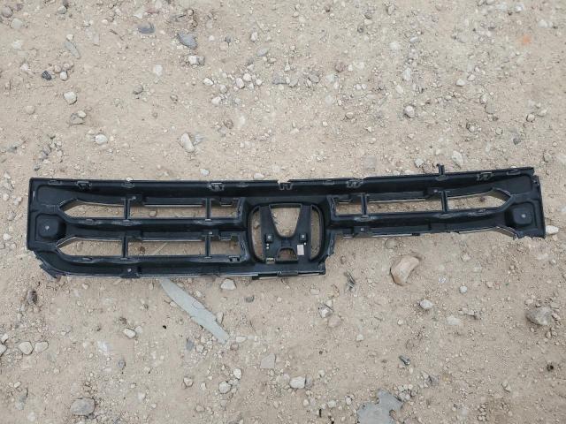 Photo 12 from auction – 2010 HONDA RIDGELINE with VIN 5FPYK1F57AB001713