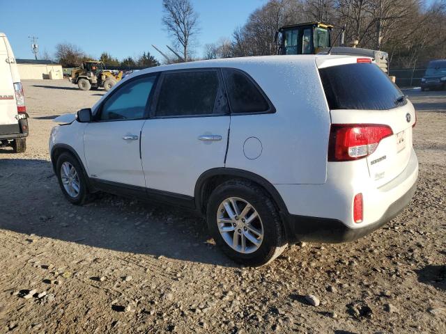 Photo 2 from auction – 2015 KIA SORENTO LX with VIN 5XYKTCA61FG555840
