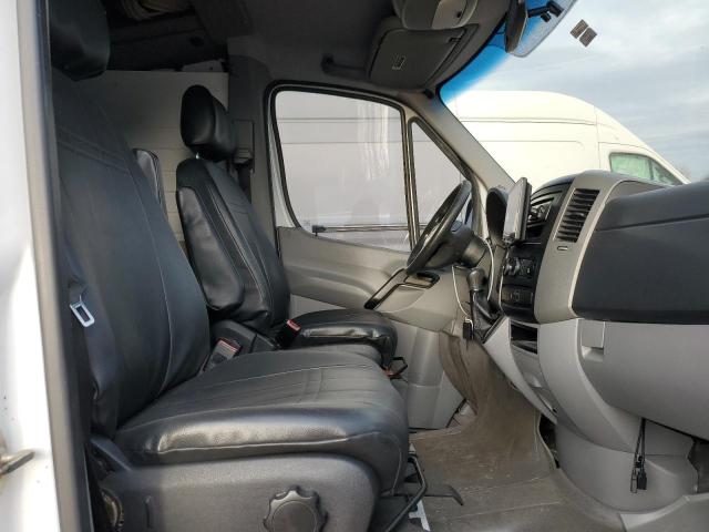 Photo 11 from auction – 2014 MERCEDES-BENZ SPRINTER 2 with VIN WD3PE7DCXE5835556