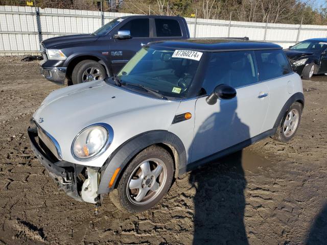 MINI COOPER 2011 with VIN WMWSU3C55BT253111 - Photo from auction