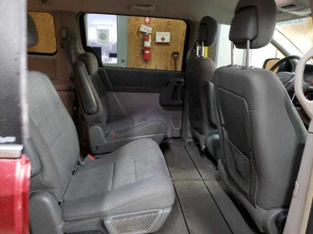 Photo 11 from auction – 2010 CHRYSLER TOWN & COU with VIN 2A4RR5D12AR315557