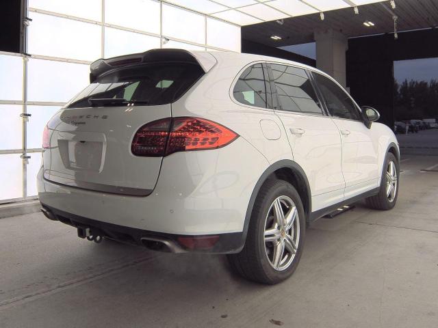 Photo 4 from auction – 2014 PORSCHE CAYENNE with VIN WP1AA2A28ELA92511
