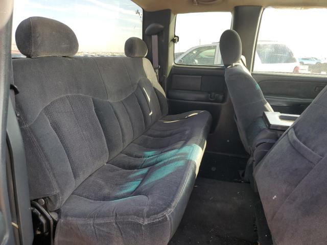 Photo 10 from auction – 2000 CHEVROLET SILVERADO with VIN 2GCEC19V4Y1145088