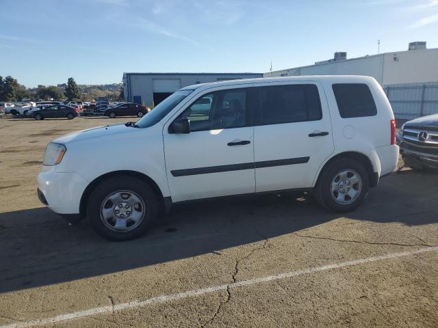 HONDA PILOT LX 2015 with VIN 5FNYF3H2XFB022364 - Photo from auction
