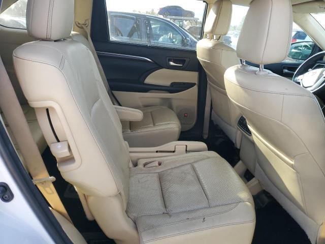 Photo 11 from auction – 2016 TOYOTA HIGHLANDER with VIN 5TDDKRFH4GS348288