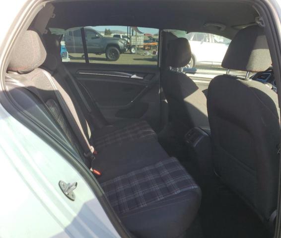 Photo 10 from auction – 2017 VOLKSWAGEN 25606 with VIN 3VW4T7AU1HM069367