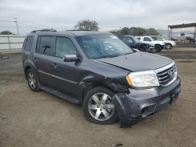 Photo 4 from auction – 2015 HONDA PILOT TOUR with VIN 5FNYF3H99FB020019
