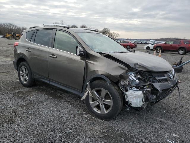 Photo 4 from auction – 2015 TOYOTA RAV4 XLE with VIN JTMRFREV7FD151000