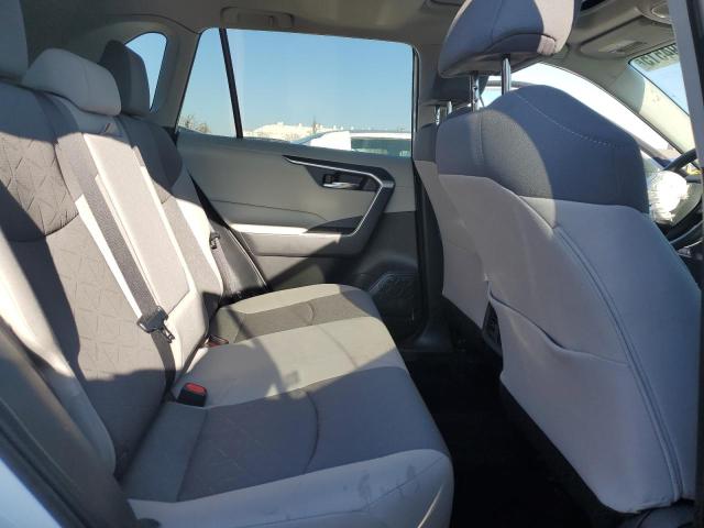 Photo 11 from auction – 2022 TOYOTA RAV4 XLE with VIN 2T3W1RFV3NC212992