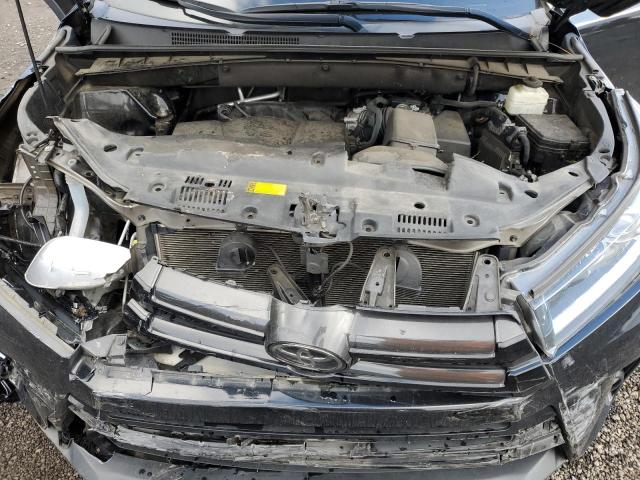 Photo 12 from auction – 2018 TOYOTA HIGHLANDER with VIN 5TDJZRFH3JS836640