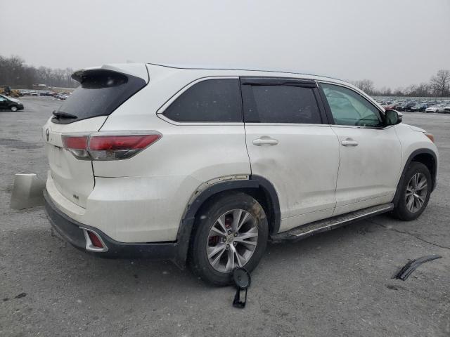 Photo 3 from auction – 2015 TOYOTA HIGHLANDER with VIN 5TDJKRFH6FS126398