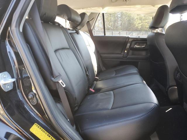 Photo 11 from auction – 2018 TOYOTA 4RUNNER SR with VIN JTEBU5JR3J5497780