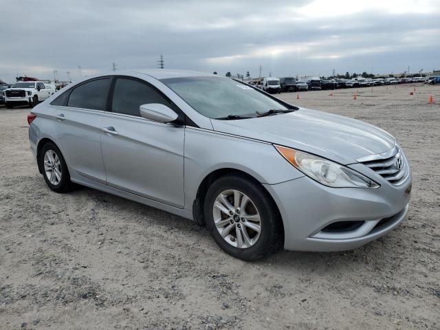 Photo 4 from auction – 2012 HYUNDAI SONATA GLS with VIN 5NPEB4AC3CH482454