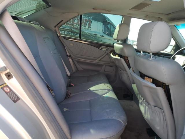 Photo 10 from auction – 2000 MERCEDES-BENZ E 320 with VIN WDBJF65J5YB074875