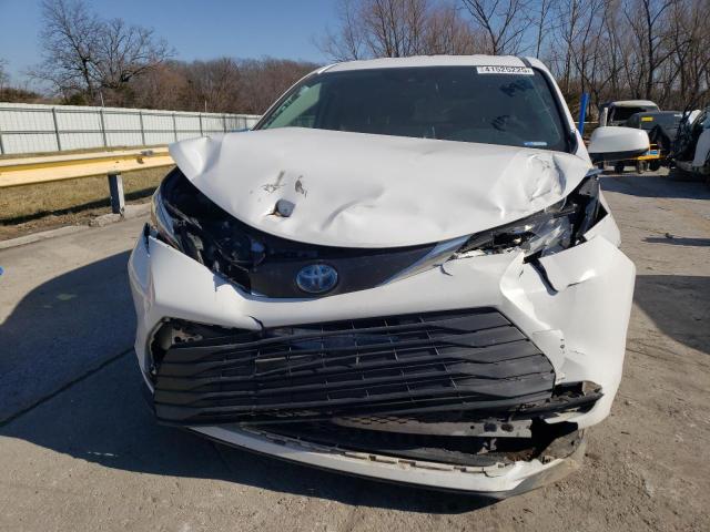 Photo 5 from auction – 2021 TOYOTA SIENNA LE with VIN 5TDKRKEC7MS013490