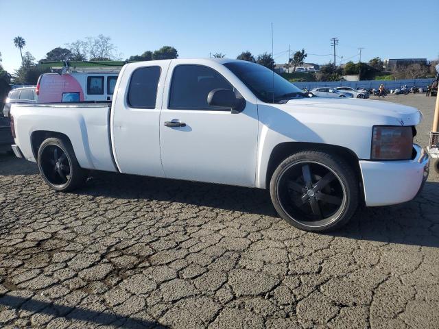 Снимка 4 от търг – 2007 CHEVROLET SILVERADO с VIN 1GCEC19J37Z524196