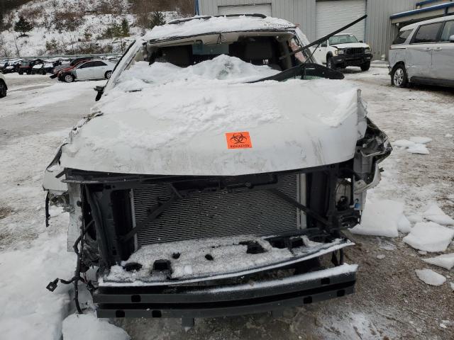 Photo 5 from auction – 2016 CHEVROLET SUBURBAN K with VIN 1GNSKJKC4GR137181