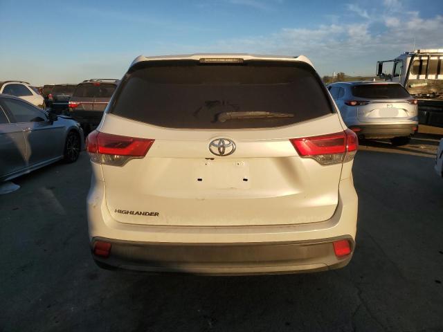Photo 6 from auction – 2019 TOYOTA HIGHLANDER with VIN 5TDZARFH0KS052637
