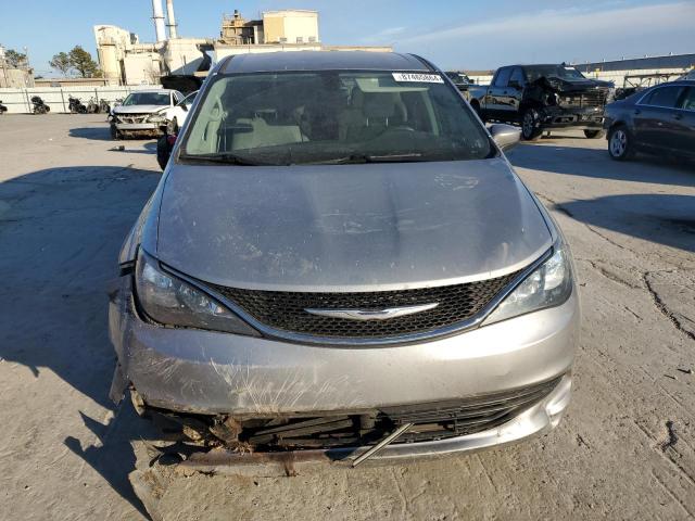 Photo 5 from auction – 2017 CHRYSLER PACIFICA T with VIN 2C4RC1DGXHR610176