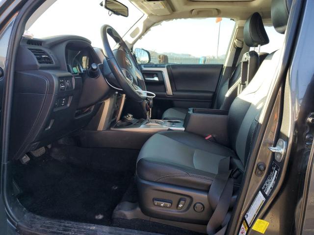 Photo 7 from auction – 2018 TOYOTA 4RUNNER SR with VIN JTEBU5JR8J5553132