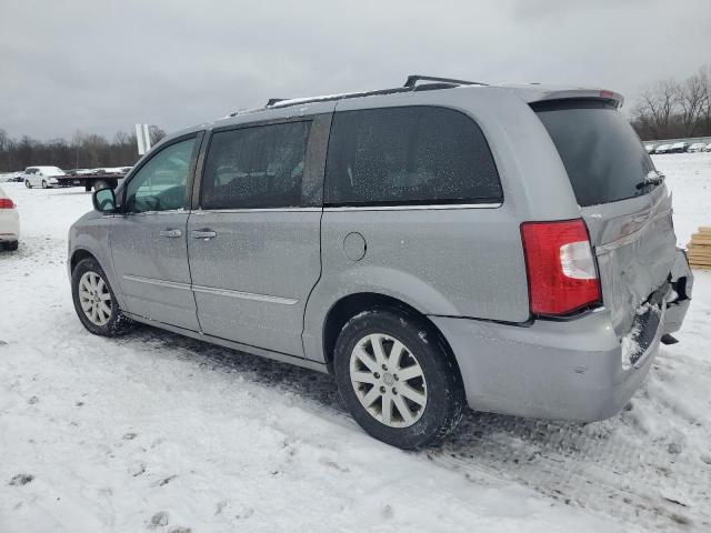 Photo 2 from auction – 2015 CHRYSLER TOWN & COU with VIN 2C4RC1BG6FR570792