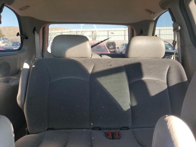 Photo 10 from auction – 2002 CHRYSLER VOYAGER with VIN 1C4GJ25B82B672705