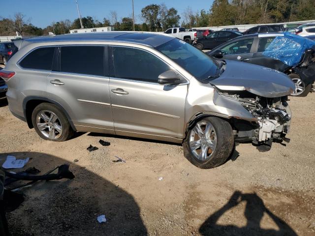 Photo 4 from auction – 2015 TOYOTA HIGHLANDER with VIN 5TDDKRFHXFS102442