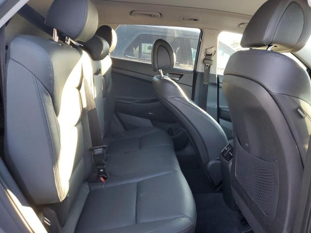 Photo 11 from auction – 2017 HYUNDAI TUCSON LIM with VIN KM8J3CA29HU276643