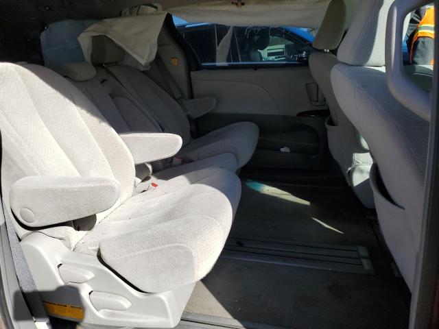 Photo 11 from auction – 2013 TOYOTA SIENNA LE with VIN 5TDKK3DC2DS369406