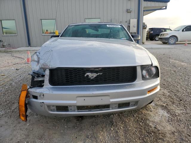 Photo 5 from auction – 2005 FORD MUSTANG with VIN 1ZVFT84N655216545