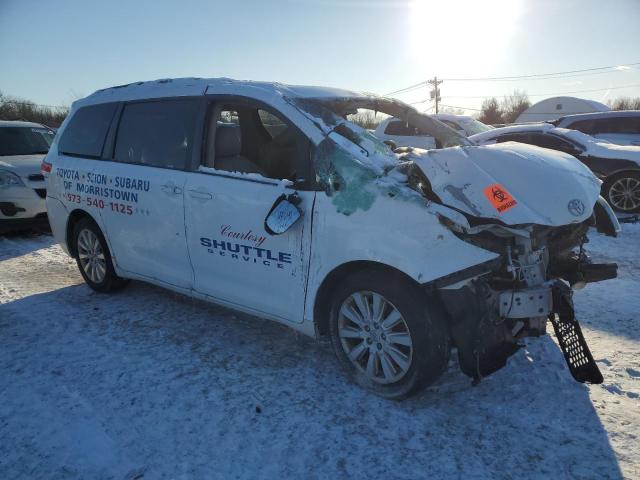 Photo 4 from auction – 2013 TOYOTA SIENNA XLE with VIN 5TDDK3DC7DS059308