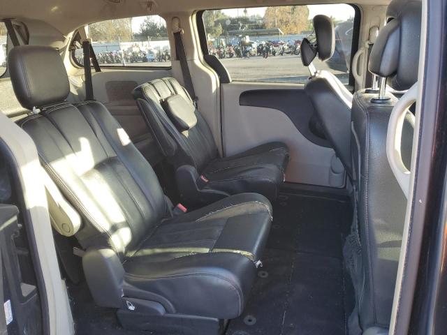 Photo 11 from auction – 2014 CHRYSLER TOWN & COU with VIN 2C4RC1BG7ER442866
