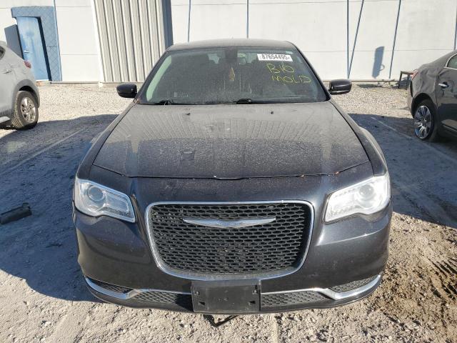 Photo 5 from auction – 2017 CHRYSLER 300 LIMITE with VIN 2C3CCARG5HH614578